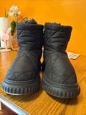 Dior Black Quilted Logo Winter Boots comfortable, cozy, and luxury